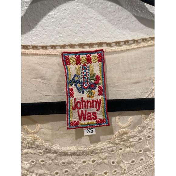 JOHNNY WAS Ivory Embroidered 3/4 Sleeve Round Neck Blouse - Picture 2 of 4